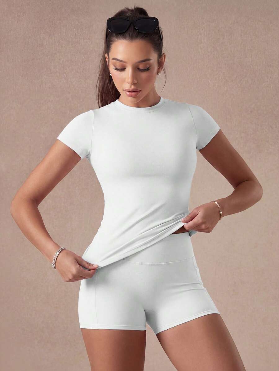 Conjunto Camiseta e Short Ciclista Cintura Alta