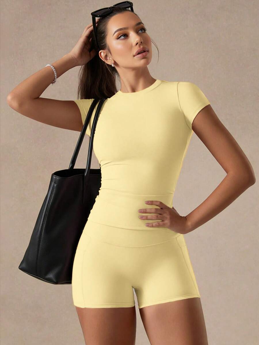 Conjunto Camiseta e Short Ciclista Cintura Alta