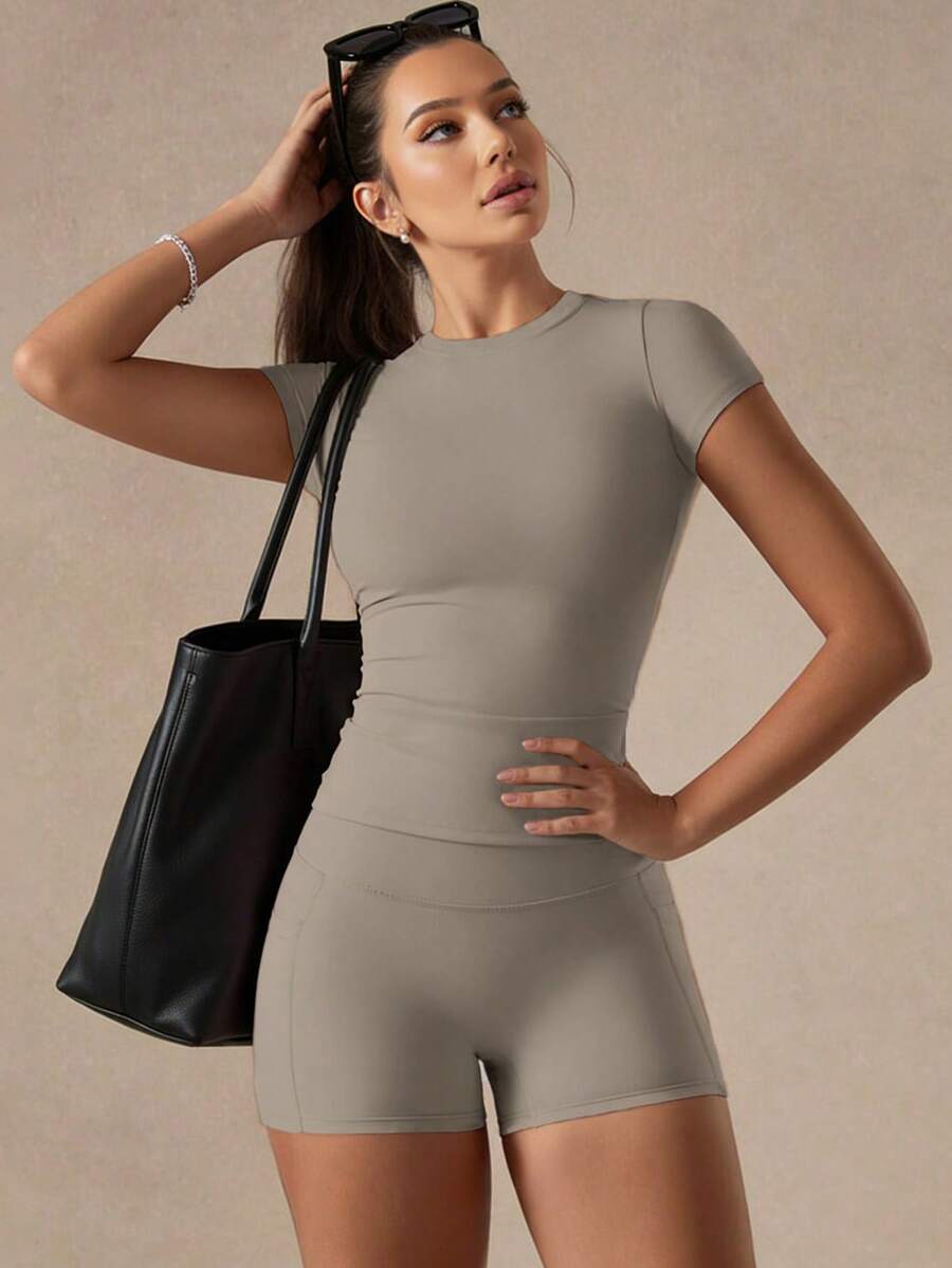 Conjunto Camiseta e Short Ciclista Cintura Alta
