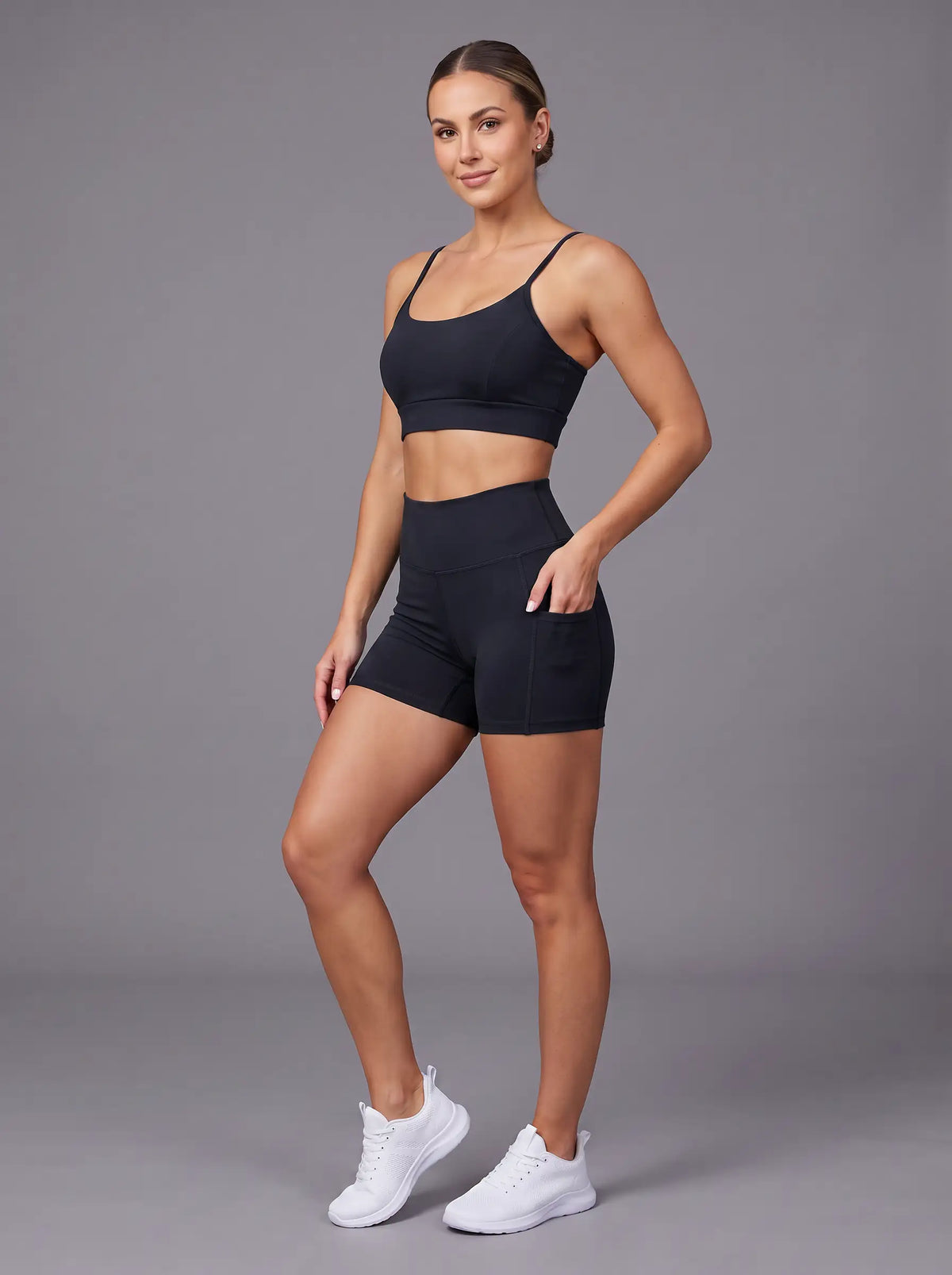 Conjunto Verão Shorts com Bolso e Top