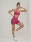 Conjunto Fitness Short e Top Sem Costura