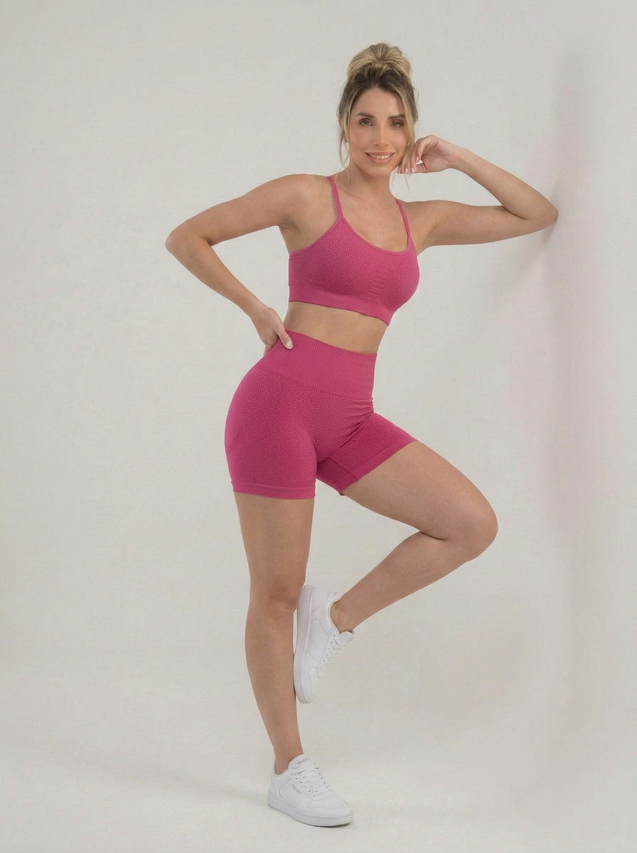 Conjunto Fitness Short e Top Sem Costura